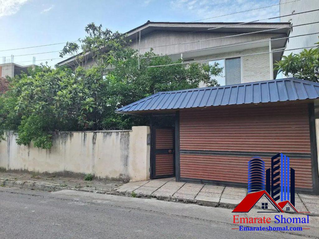 دو واحد مسکونی ۱۷۵ متری در خیابان طالقانی نوشهر