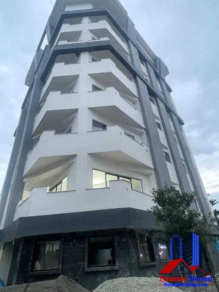 آپارتمان ۱۸۰ متری در بلوار امام رضا نوشهر| طبقه دوم، ۳ خوابه