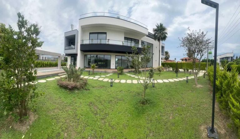 ویلا مدرن و ساحلی ۶۵۰ متری در شهرک برند سی‌سنگان